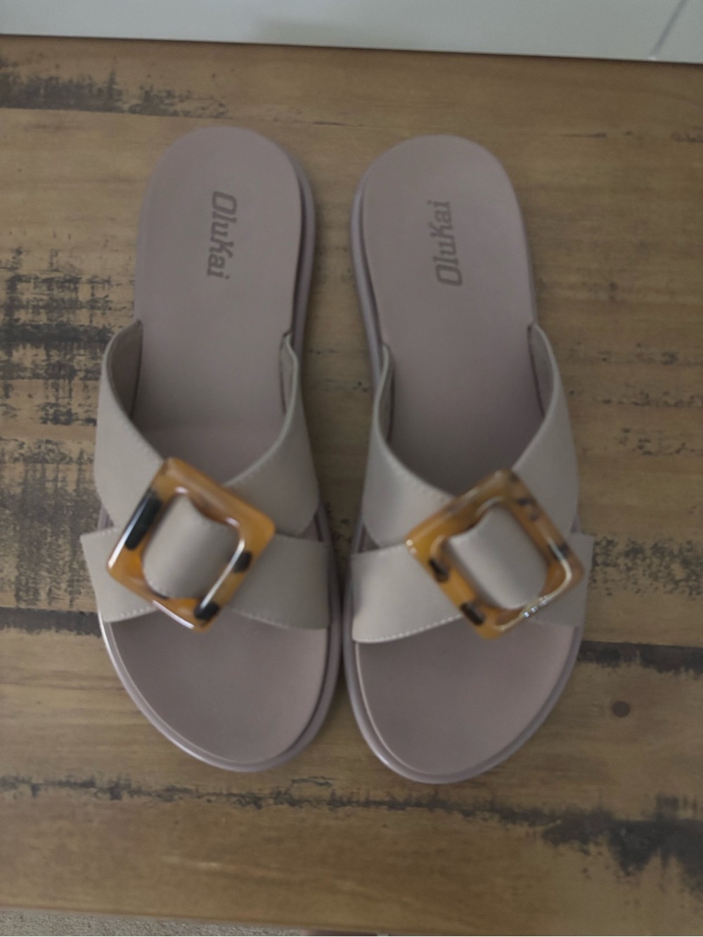 OluKai Slides